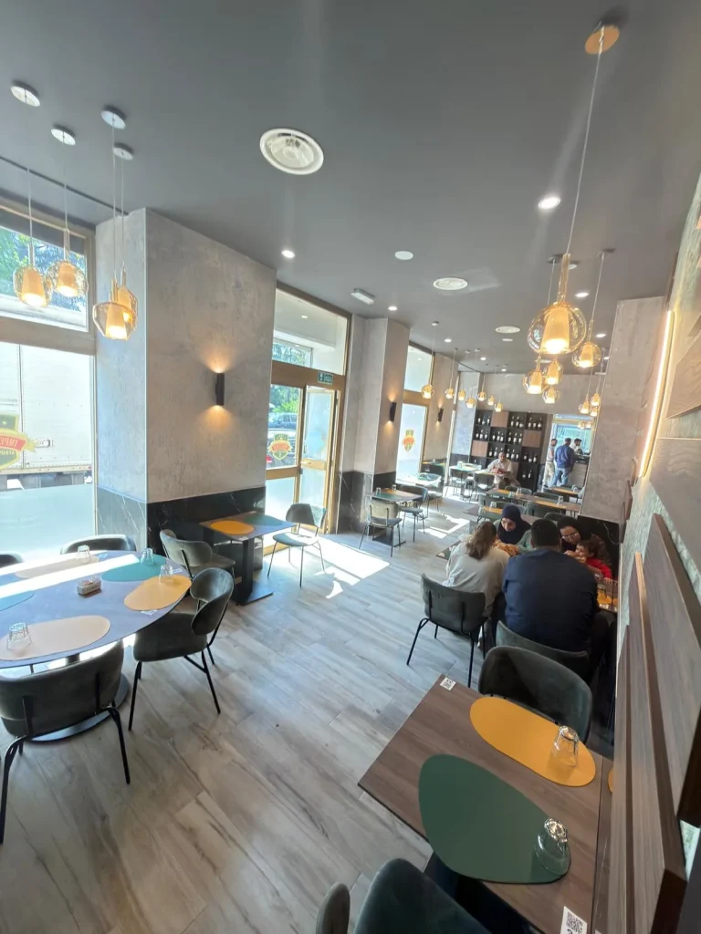 Imperator Kebap Alessandria, interno del locale